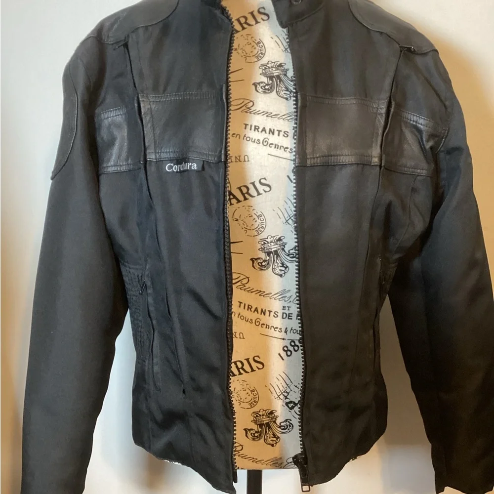 MOTORCYCLE RIDING JACKET BY CORDURA LEATHER TRIM~THINSULATE ZIP OUT LINER SZ SM
